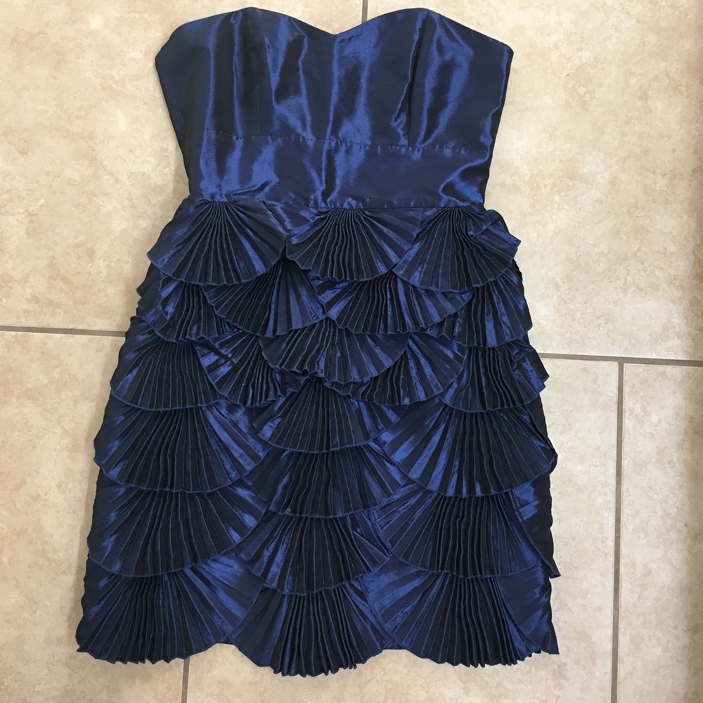 🖤💜FREE Shipping 💜🖤Metallic Blue dress